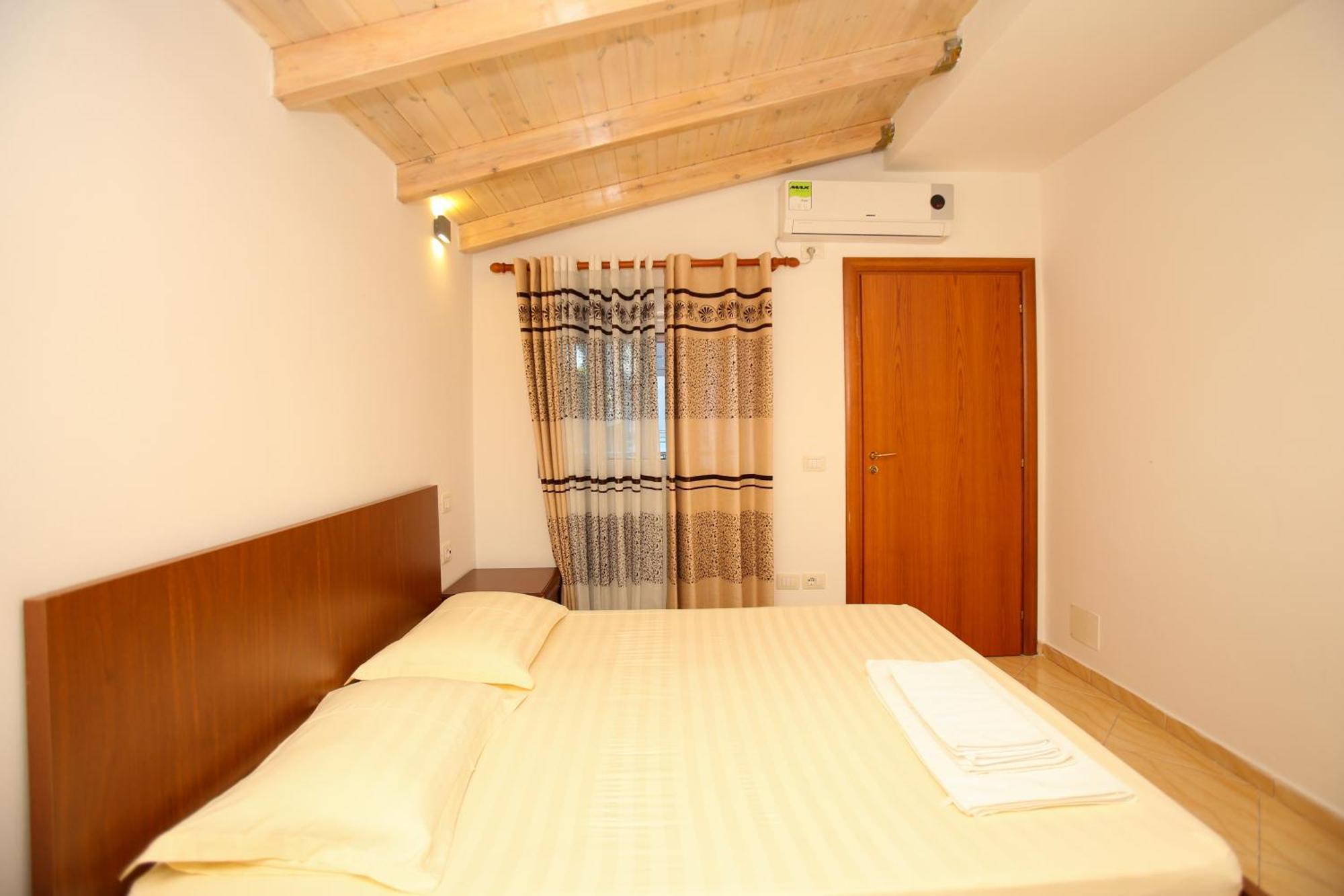 Ionian Seaview Apartment Himare